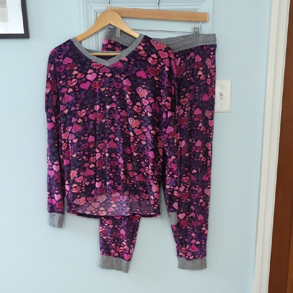 Cuddl Duds Purple and Pink Heart Pajama Set - Picture 1 of 9